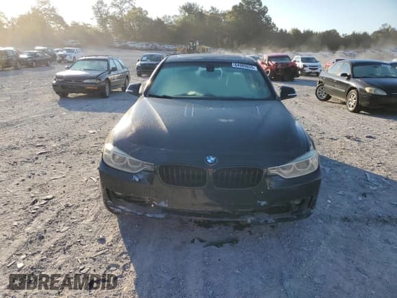 ✅ 2013 BMW 3 Series 335i xDrive • VIN: WBA3B9C5XDF585320 • Lot: 84989655. Listed on Copart with 112,365 mi. Free auction sales archive from the USA and detailed vehicle history report at DreamBid. Image 5.