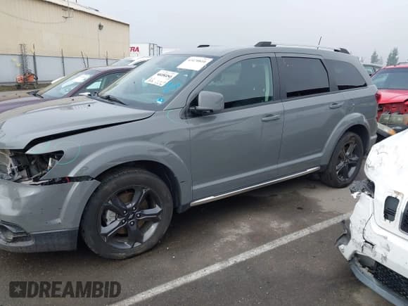 ✅ 2019 Dodge Journey Crossroad • VIN: 3C4PDCGG2KT717755 • Lot: 43470810. Wystawiony na IAAI z przebiegiem 63 352 mil. Bezpłatny archiwum sprzedaży aukcyjnych z USA i szczegółowy raport historii pojazdu na DreamBid. Zdjęcie 14.