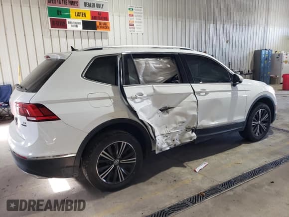 ✅ 2018 Volkswagen Tiguan SEL • VIN: 3VV2B7AX4JM184737 • Lot: 71407635. Wystawiony na Copart z przebiegiem 127 171 mil. Bezpłatny archiwum sprzedaży aukcyjnych z USA i szczegółowy raport historii pojazdu na DreamBid. Zdjęcie 3.