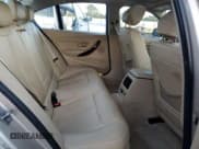 ✅ 2013 BMW 3 Series 328i xDrive • VIN: WBA3B5C57DF597532 • Lot: 76684754. Wystawiony na Copart z przebiegiem 129 840 mil. Bezpłatny archiwum sprzedaży aukcyjnych z USA i szczegółowy raport historii pojazdu na DreamBid. Zdjęcie 10.