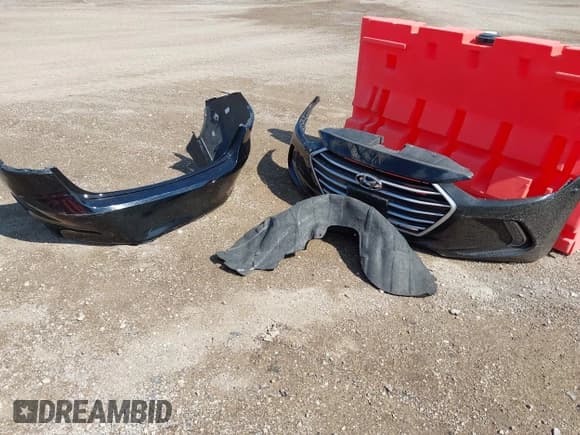 ✅ 2018 Hyundai Elantra Value Edition • VIN: KMHD84LF2JU505514 • Lot: 42591145. Wystawiony na IAAI z przebiegiem 140 477 mil. Bezpłatny archiwum sprzedaży aukcyjnych z USA i szczegółowy raport historii pojazdu na DreamBid. Zdjęcie 12.