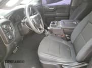 ✅ 2019 Chevrolet Silverado 1500 Custom Trail Boss • VIN: 1GCRYCEF9KZ199787 • Lot: 77786404. Wystawiony na Copart z przebiegiem 66 285 mil. Bezpłatny archiwum sprzedaży aukcyjnych z USA i szczegółowy raport historii pojazdu na DreamBid. Zdjęcie 7.