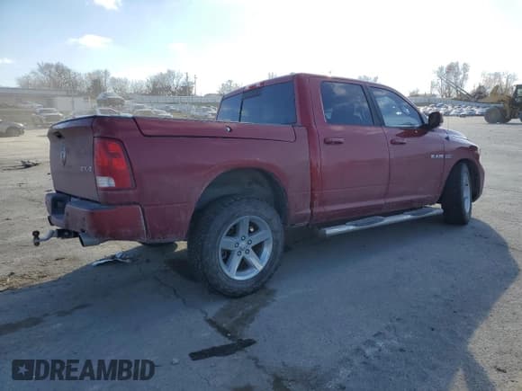 ✅ 2010 Dodge 1500 Sport • VIN: 1D7RV1CT1AS259998 • Lot: 84396724. Wystawiony na Copart z przebiegiem 151 954 mil. Bezpłatny archiwum sprzedaży aukcyjnych z USA i szczegółowy raport historii pojazdu na DreamBid. Zdjęcie 3.