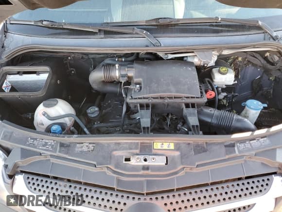 ✅ 2018 Mercedes-Benz Sprinter Passenger • VIN: WDZPE8CD8JP591801 • Лот: 80047153. Опубликован ранее на Copart с пробегом 199 286 миль. Бесплатный доступ к архиву аукционных продаж из США и подробный отчёт об истории автомобиля на DreamBid. Изображение 14.