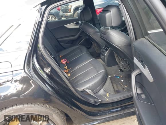 ✅ 2017 Audi A4 Premium Plus • VIN: WAUENAF43HN038227 • Лот: 43417526. Опубликован ранее на IAAI с пробегом Не указан. Бесплатный доступ к архиву аукционных продаж из США и подробный отчёт об истории автомобиля на DreamBid. Изображение 8.