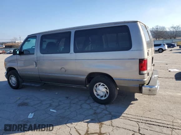 ✅ 2002 Ford Econoline Passenger XL • VIN: 1FMRE11L82HA14994 • Lot: 41659075. Listed on Copart with 157,958 mi. Free auction sales archive from the USA and detailed vehicle history report at DreamBid. Image 2.