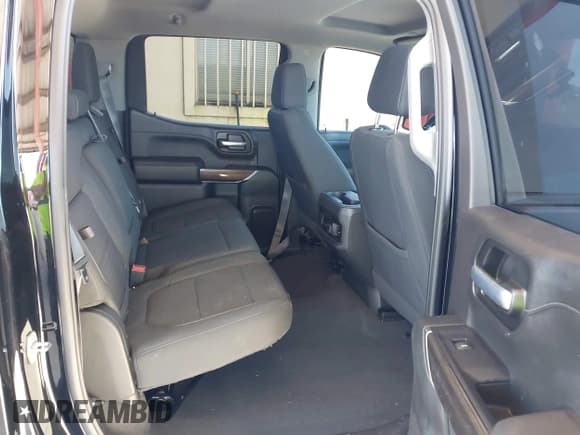 ✅ 2021 Chevrolet Silverado 1500 RST • VIN: 3GCUYEED6MG289454 • Lot: 43445135. Wystawiony na IAAI z przebiegiem 65 673 mil. Bezpłatny archiwum sprzedaży aukcyjnych z USA i szczegółowy raport historii pojazdu na DreamBid. Zdjęcie 8.