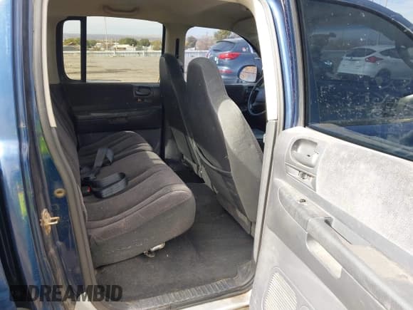 ✅ 2001 Dodge Dakota Sport • VIN: 1B7HL2AN81S298383 • Lot: 43680614. Wystawiony na IAAI z przebiegiem 196 109 mil. Bezpłatny archiwum sprzedaży aukcyjnych z USA i szczegółowy raport historii pojazdu na DreamBid. Zdjęcie 8.