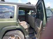 ✅ 2007 Jeep Commander Sport • VIN: 1J8HH48P57C699969 • Lot: 42387743. Wystawiony na IAAI z przebiegiem 199 043 mil. Bezpłatny archiwum sprzedaży aukcyjnych z USA i szczegółowy raport historii pojazdu na DreamBid. Zdjęcie 8.