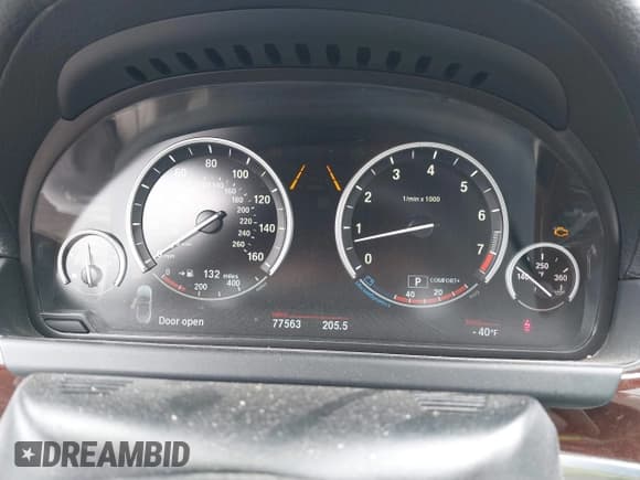 ✅ 2013 BMW 6 Series 640i • VIN: WBALW7C51DDX58713 • Lot: 42005436. Wystawiony na IAAI z przebiegiem 77 563 mil. Bezpłatny archiwum sprzedaży aukcyjnych z USA i szczegółowy raport historii pojazdu na DreamBid. Zdjęcie 7.