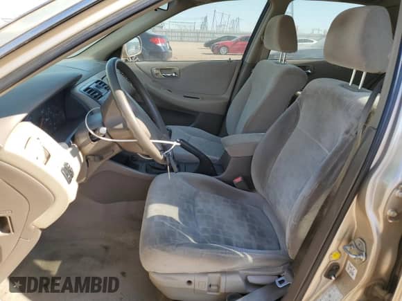 2001 Honda Accord EX с VIN JHMCG658X1C025576, выставлен на аукционе Copart как лот 68723855 с пробегом 284 790 миль миль и Списание • Salvage title. История ставок и продаж доступна на DreamBid. Изображение 7.