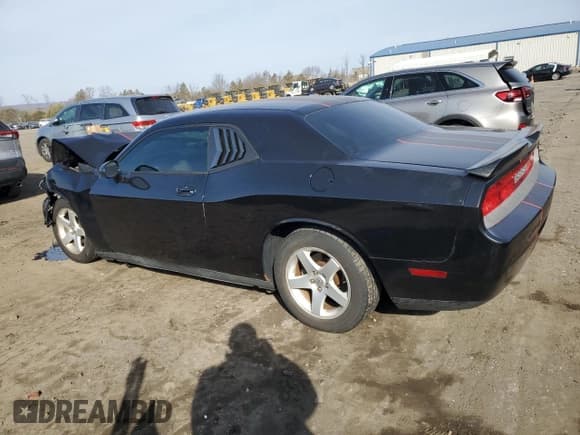✅ 2010 Dodge Challenger SE • VIN: 2B3CJ4DV9AH251346 • Lot: 49009655. Wystawiony na Copart z przebiegiem 85 429 mil. Bezpłatny archiwum sprzedaży aukcyjnych z USA i szczegółowy raport historii pojazdu na DreamBid. Zdjęcie 2.