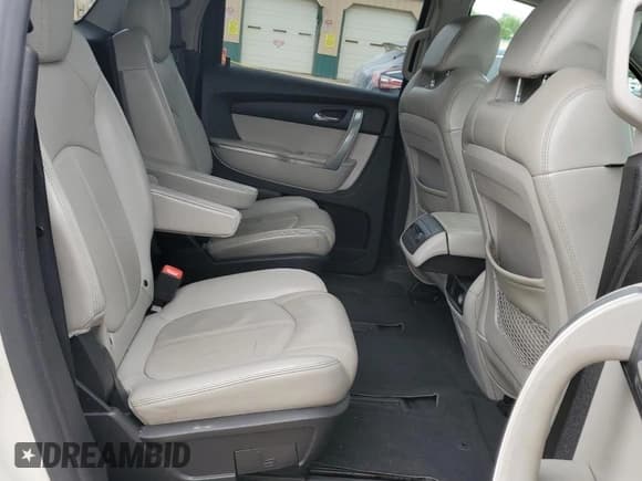 ✅ 2007 GMC Acadia SLT • VIN: 1GKEV33747J140238 • Лот: 58943235. Опубликован ранее на Copart с пробегом 176 697 миль. Бесплатный доступ к архиву аукционных продаж из США и подробный отчёт об истории автомобиля на DreamBid. Изображение 10.