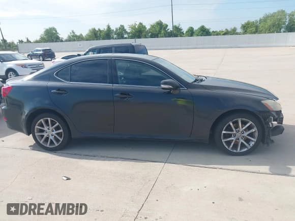 ✅ 2011 Lexus IS 250 • VIN: JTHCF5C22B5051218 • Lot: 43177367. Listed on IAAI with 176,686 mi. Free auction sales archive from the USA and detailed vehicle history report at DreamBid. Image 13.
