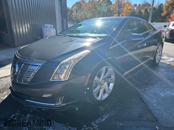 ✅ 2014 Cadillac ELR • VIN: 1G6RL1E44EU600913 • Lot: 87106134. Wystawiony na Copart z przebiegiem 57 673 mil. Bezpłatny archiwum sprzedaży aukcyjnych z USA i szczegółowy raport historii pojazdu na DreamBid. Zdjęcie 2.