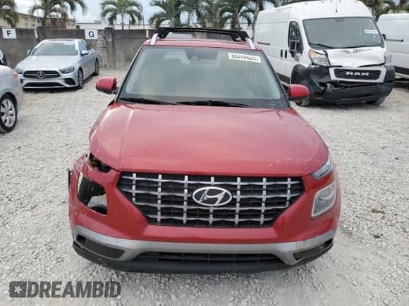 ✅ 2022 Hyundai Venue Limited • VIN: KMHRC8A32NU185220 • Lot: 88244625. Listed on Copart with 35,939 mi. Free auction sales archive from the USA and detailed vehicle history report at DreamBid. Image 5.