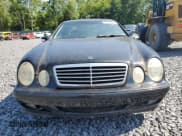 ✅ 2002 Mercedes-Benz CLK 320/430 • VIN: WDBLJ65G12F198461 • Lot: 64737645. Wystawiony na Copart z przebiegiem Nie podano. Bezpłatny archiwum sprzedaży aukcyjnych z USA i szczegółowy raport historii pojazdu na DreamBid. Zdjęcie 5.