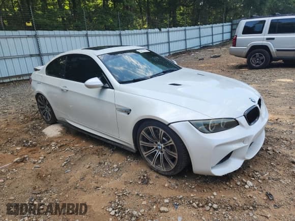 ✅ 2011 BMW M3 • VIN: WBSKG9C57BE645808 • Lot: 63210675. Listed on Copart with 132,853 mi. Free auction sales archive from the USA and detailed vehicle history report at DreamBid. Image 4.