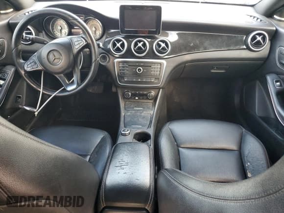 ✅ 2015 Mercedes-Benz CLA 250 • VIN: WDDSJ4EB2FN201407 • Lot: 93405885. Wystawiony na Copart z przebiegiem 127 823 mil. Bezpłatny archiwum sprzedaży aukcyjnych z USA i szczegółowy raport historii pojazdu na DreamBid. Zdjęcie 8.