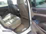 2015 Chevrolet Tahoe LT z VIN 1GNSKBKC3FR279459, wystawiony jako IAAI lot #43349972 z przebiegiem 112 043 mil mil oraz . Historia ofert i sprzedaży dostępna na DreamBid. Obrazek 8.