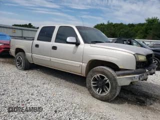 ✅ 2005 Chevrolet Silverado 1500 LS • VIN: 2GCEK13T551106421 • Лот: 64814814. Опубликован ранее на Copart с пробегом 165 282 миль. Бесплатный доступ к архиву аукционных продаж из США и подробный отчёт об истории автомобиля на DreamBid. Изображение 4.