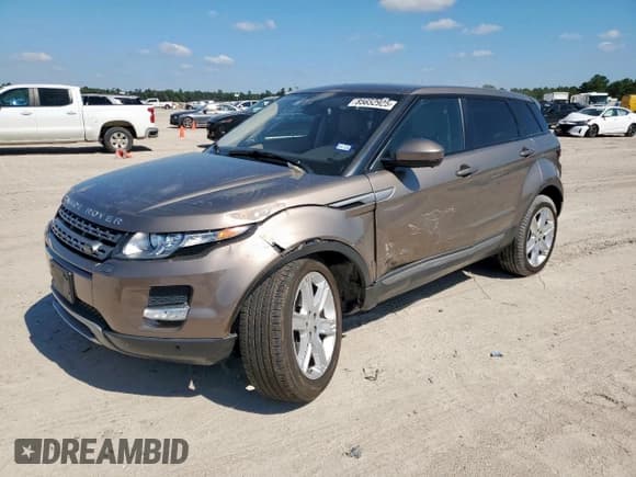 ✅ 2015 Land Rover Range Rover Evoque Pure Plus • VIN: SALVP2BG7FH046385 • Lot: 85652925. Listed on Copart with 81,970 mi. Free auction sales archive from the USA and detailed vehicle history report at DreamBid. Image 1.