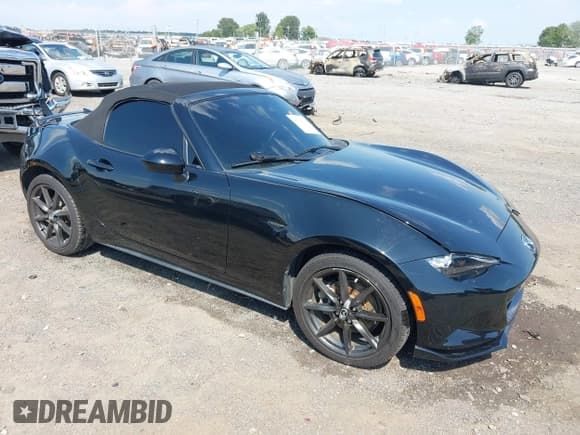 ✅ 2016 Mazda MX-5 Miata Club • VIN: JM1NDAC78G0107526 • Lot: 43130799. Wystawiony na IAAI z przebiegiem 74 966 mil. Bezpłatny archiwum sprzedaży aukcyjnych z USA i szczegółowy raport historii pojazdu na DreamBid. Zdjęcie 1.