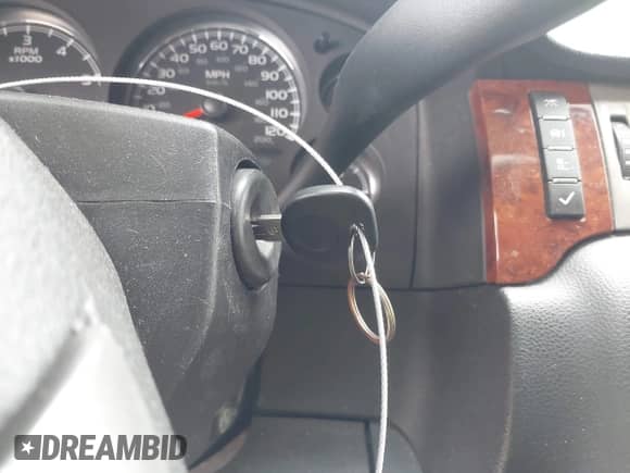 2014 Chevrolet Suburban LT z VIN 1GNSCJE07ER219935, wystawiony jako IAAI lot #42286843 z przebiegiem 175 459 mil mil oraz . Historia ofert i sprzedaży dostępna na DreamBid. Obrazek 11.