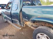 ✅ 2002 Toyota Tundra Limited • VIN: 5TBBT48172S230468 • Lot: 42095906. Wystawiony na IAAI z przebiegiem 297 589 mil. Bezpłatny archiwum sprzedaży aukcyjnych z USA i szczegółowy raport historii pojazdu na DreamBid. Zdjęcie 6.