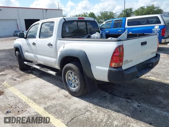 ✅ 2015 Toyota Tacoma PreRunner • VIN: 5TFJX4GN1FX037972 • Lot: 42577705. Listed on IAAI with 47,239 mi. Free auction sales archive from the USA and detailed vehicle history report at DreamBid. Image 3.