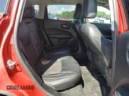 ✅ 2018 Jeep Compass Latitude • VIN: 3C4NJCBB9JT122041 • Lot: 69098145. Wystawiony na Copart z przebiegiem 87 376 mil. Bezpłatny archiwum sprzedaży aukcyjnych z USA i szczegółowy raport historii pojazdu na DreamBid. Zdjęcie 11.