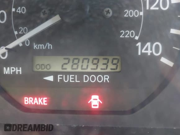 ✅ 2000 Toyota Camry CE • VIN: JT2BG22K2Y0424718 • Lot: 43158770. Listed on IAAI with 280,939 mi. Free auction sales archive from the USA and detailed vehicle history report at DreamBid. Image 15.