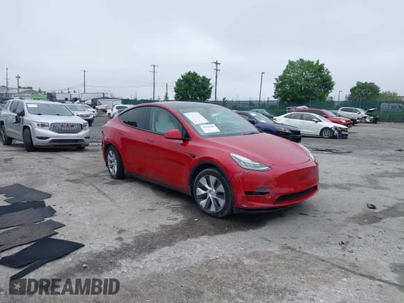 ✅ 2022 Tesla Model Y Long Range • VIN: 7SAYGDEE4NF379574 • Lot: 42263382. Wystawiony na IAAI z przebiegiem 77 539 mil. Bezpłatny archiwum sprzedaży aukcyjnych z USA i szczegółowy raport historii pojazdu na DreamBid. Zdjęcie 1.