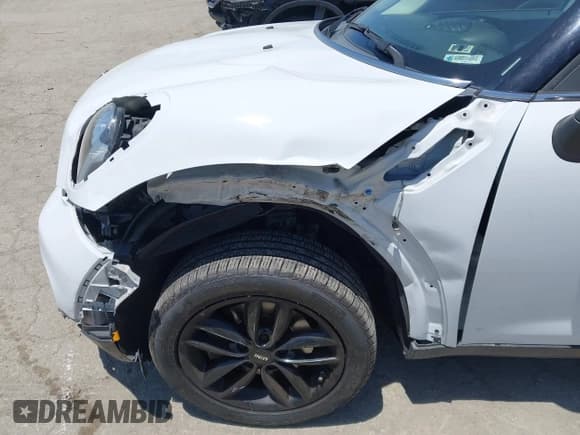 ✅ 2015 MINI Countryman S • VIN: WMWZC3C5XFWT03619 • Lot: 42726057. Wystawiony na IAAI z przebiegiem 103 649 mil. Bezpłatny archiwum sprzedaży aukcyjnych z USA i szczegółowy raport historii pojazdu na DreamBid. Zdjęcie 6.