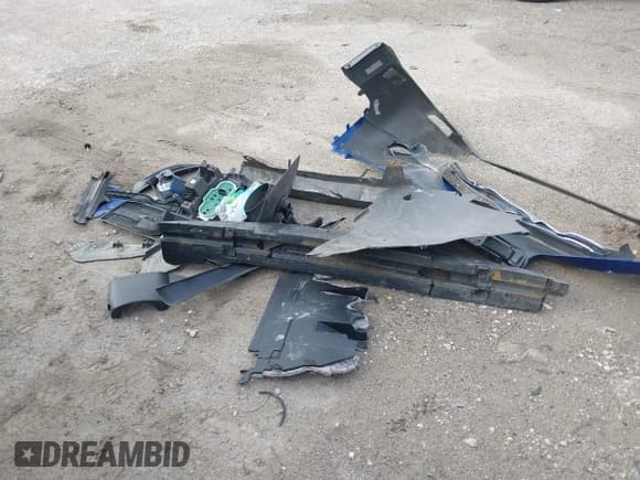 ✅ 2005 Saturn VUE • VIN: 5GZCZ63465S866865 • Lot: 41825612. Wystawiony na IAAI z przebiegiem Nie podano. Bezpłatny archiwum sprzedaży aukcyjnych z USA i szczegółowy raport historii pojazdu na DreamBid. Zdjęcie 12.