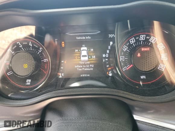 ✅ 2021 Dodge Challenger SXT • VIN: 2C3CDZAG6MH517536 • Lot: 52814214. Wystawiony na Copart z przebiegiem 61 810 mil. Bezpłatny archiwum sprzedaży aukcyjnych z USA i szczegółowy raport historii pojazdu na DreamBid. Zdjęcie 9.