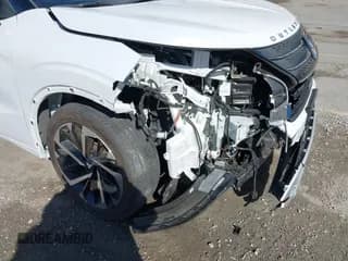 ✅ 2024 Mitsubishi Outlander SEL • VIN: JA4J3WA84RZ055606 • Lot: 43629970. Wystawiony na IAAI z przebiegiem 29 065 mil. Bezpłatny archiwum sprzedaży aukcyjnych z USA i szczegółowy raport historii pojazdu na DreamBid. Zdjęcie 6.