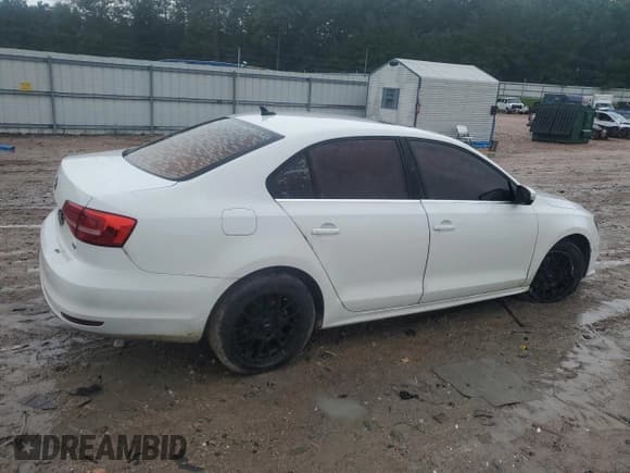 ✅ 2015 Volkswagen Jetta SEL • VIN: 3VW3A7AJ8FM342499 • Lot: 67396115. Listed on Copart with 174,127 mi. Free auction sales archive from the USA and detailed vehicle history report at DreamBid. Image 3.