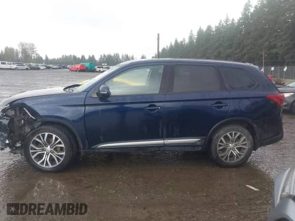 2016 Mitsubishi Outlander SE с VIN JA4AZ3A31GZ064729, выставлен на аукционе IAAI как лот 43529258 с пробегом Не указан миль и . История ставок и продаж доступна на DreamBid. Изображение 15.