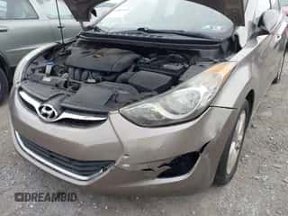 2012 Hyundai Elantra GLS с VIN 5NPDH4AE7CH132238, выставлен на аукционе IAAI как лот 43303483 с пробегом 130 834 миль миль и . История ставок и продаж доступна на DreamBid. Изображение 6.