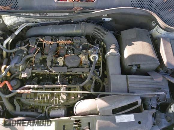 ✅ 2014 Volkswagen Beetle 1.8T • VIN: 3VW517AT3EM824046 • Lot: 43551906. Wystawiony na IAAI z przebiegiem 97 900 mil. Bezpłatny archiwum sprzedaży aukcyjnych z USA i szczegółowy raport historii pojazdu na DreamBid. Zdjęcie 10.