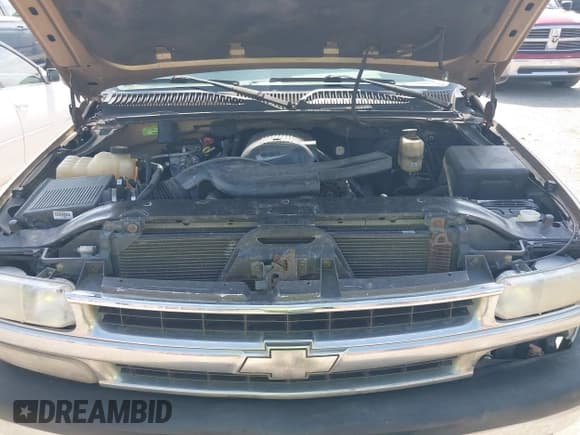 ✅ 2001 Chevrolet Suburban LS • VIN: 3GNEC16T21G214738 • Лот: 42433747. Опубликован ранее на IAAI с пробегом Не указан. Бесплатный доступ к архиву аукционных продаж из США и подробный отчёт об истории автомобиля на DreamBid. Изображение 10.