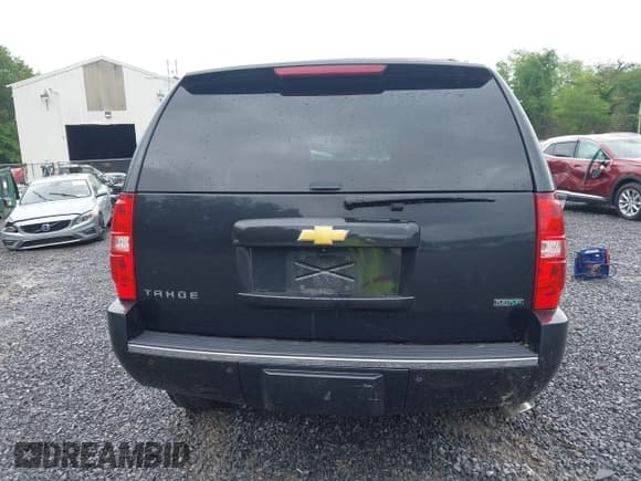 ✅ 2012 Chevrolet Tahoe LTZ • VIN: 1GNSKCE03CR291002 • Lot: 42429359. Listed on IAAI with 88,606 mi. Free auction sales archive from the USA and detailed vehicle history report at DreamBid. Image 16.