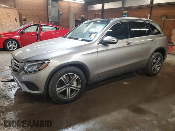 ✅ 2019 Mercedes-Benz GLC 300 • VIN: WDC0G4KB8KV190325 • Lot: 90738275. Wystawiony na Copart z przebiegiem Nie podano. Bezpłatny archiwum sprzedaży aukcyjnych z USA i szczegółowy raport historii pojazdu na DreamBid. Zdjęcie 1.