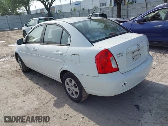 ✅ 2011 Hyundai Accent GLS • VIN: KMHCN4AC0BU613032 • Лот: 42089042. Опубликован ранее на IAAI с пробегом 132 518 миль. Бесплатный доступ к архиву аукционных продаж из США и подробный отчёт об истории автомобиля на DreamBid. Изображение 3.