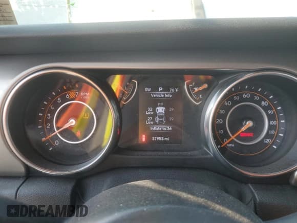 ✅ 2020 Jeep Wrangler Sport S • VIN: 1C4GJXAN1LW228704 • Lot: 80981835. Listed on Copart with 37,953 mi. Free auction sales archive from the USA and detailed vehicle history report at DreamBid. Image 9.