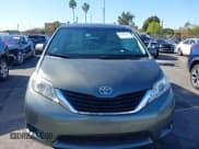 ✅ 2014 Toyota Sienna LE • VIN: 5TDKK3DC5ES458775 • Lot: 43588211. Listed on IAAI with 72,262 mi. Free auction sales archive from the USA and detailed vehicle history report at DreamBid. Image 12.