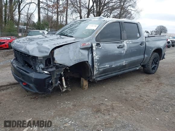 ✅ 2021 Chevrolet Silverado 1500 LT Trail Boss • VIN: 1GCPYFEL1MZ313184 • Lot: 41466786. Wystawiony na IAAI z przebiegiem 87 381 mil. Bezpłatny archiwum sprzedaży aukcyjnych z USA i szczegółowy raport historii pojazdu na DreamBid. Zdjęcie 2.