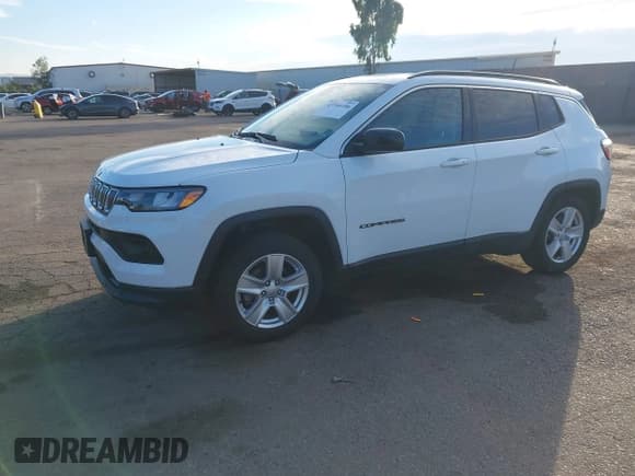 ✅ 2022 Jeep Compass Latitude • VIN: 3C4NJCBB5NT188415 • Lot: 43704106. Listed on IAAI with 36,727 mi. Free auction sales archive from the USA and detailed vehicle history report at DreamBid. Image 2.