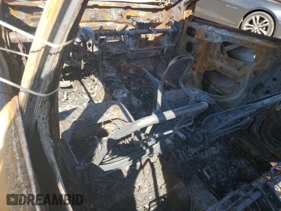 ✅ 2024 Mitsubishi Eclipse Cross ES • VIN: JA4ATUAA1RZ053013 • Lot: 84370755. Listed on Copart with Not provided. Free auction sales archive from the USA and detailed vehicle history report at DreamBid. Image 8.